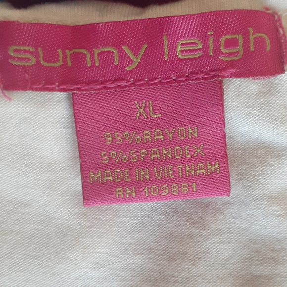 Sleeveless off white top - Picture 5 of 5